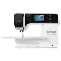 BERNINA 435 Black Edition – Vorderansicht mit schwarzer Blende und Display
